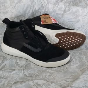 Vans Ultra Range Hi MTE Black